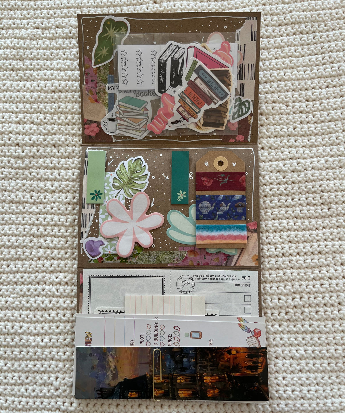 Book themed snailmail